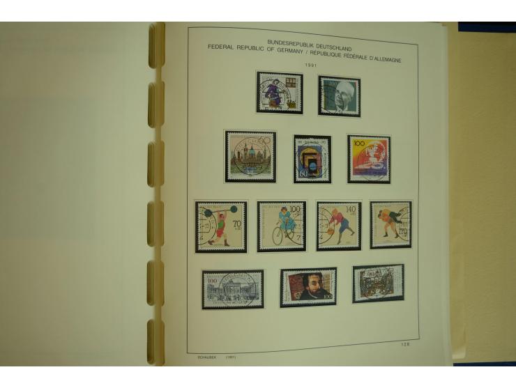 1945/2012, ungebrauchte/postfrische und gestempelte Sammlung, dabei Bizone mit besseren u.a. Mi.-Nr. 93I XG gestempelt mit Fo