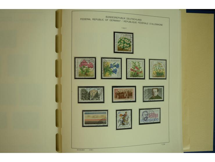 1945/2012, ungebrauchte/postfrische und gestempelte Sammlung, dabei Bizone mit besseren u.a. Mi.-Nr. 93I XG gestempelt mit Fo