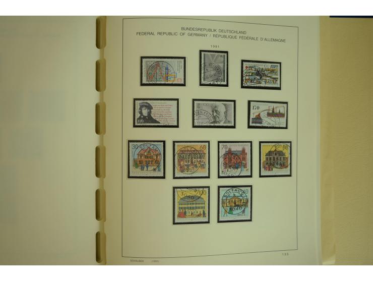 1945/2012, ungebrauchte/postfrische und gestempelte Sammlung, dabei Bizone mit besseren u.a. Mi.-Nr. 93I XG gestempelt mit Fo
