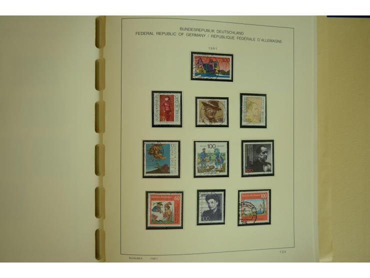 1945/2012, ungebrauchte/postfrische und gestempelte Sammlung, dabei Bizone mit besseren u.a. Mi.-Nr. 93I XG gestempelt mit Fo