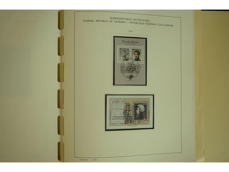 1945/2012, ungebrauchte/postfrische und gestempelte Sammlung, dabei Bizone mit besseren u.a. Mi.-Nr. 93I XG gestempelt mit Fo