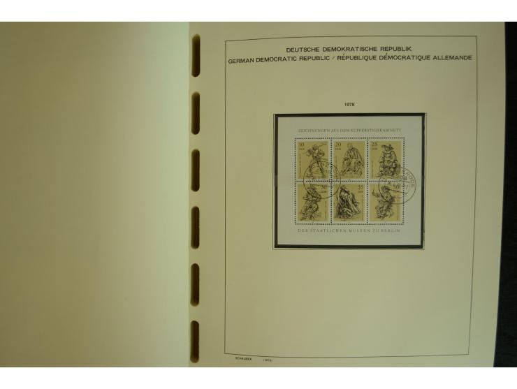 1945/2012, ungebrauchte/postfrische und gestempelte Sammlung, dabei Bizone mit besseren u.a. Mi.-Nr. 93I XG gestempelt mit Fo