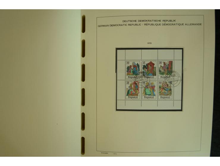 1945/2012, ungebrauchte/postfrische und gestempelte Sammlung, dabei Bizone mit besseren u.a. Mi.-Nr. 93I XG gestempelt mit Fo