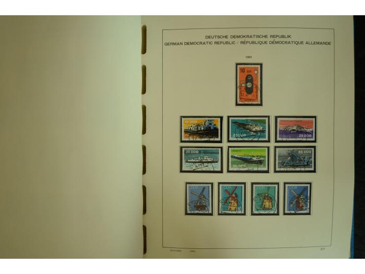 1945/2012, ungebrauchte/postfrische und gestempelte Sammlung, dabei Bizone mit besseren u.a. Mi.-Nr. 93I XG gestempelt mit Fo