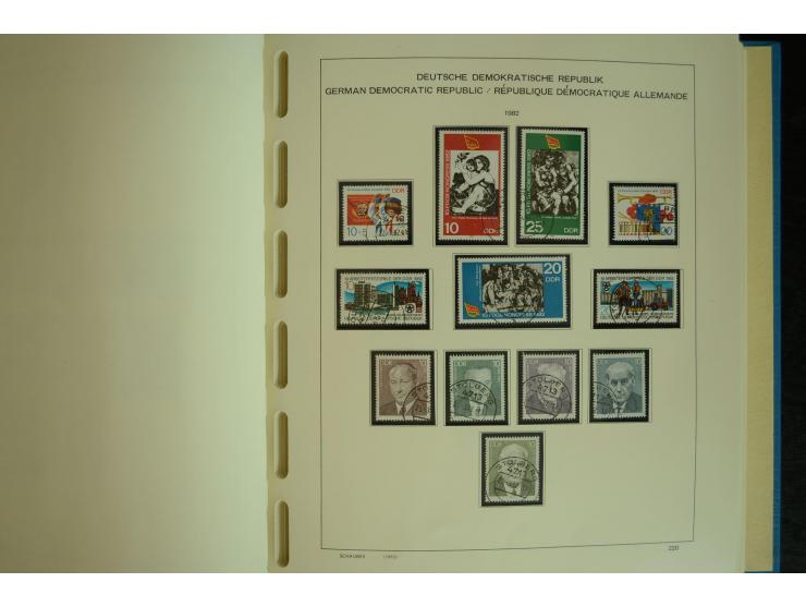 1945/2012, ungebrauchte/postfrische und gestempelte Sammlung, dabei Bizone mit besseren u.a. Mi.-Nr. 93I XG gestempelt mit Fo