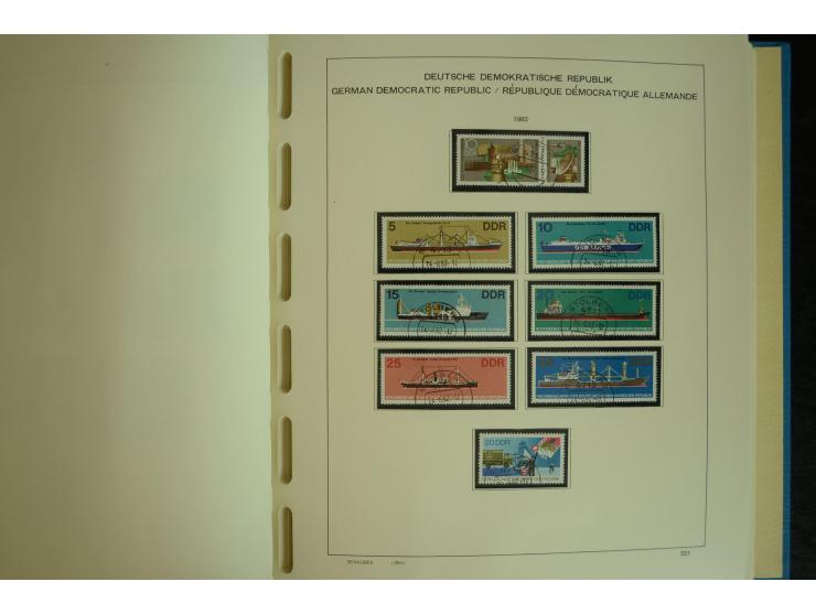 1945/2012, ungebrauchte/postfrische und gestempelte Sammlung, dabei Bizone mit besseren u.a. Mi.-Nr. 93I XG gestempelt mit Fo