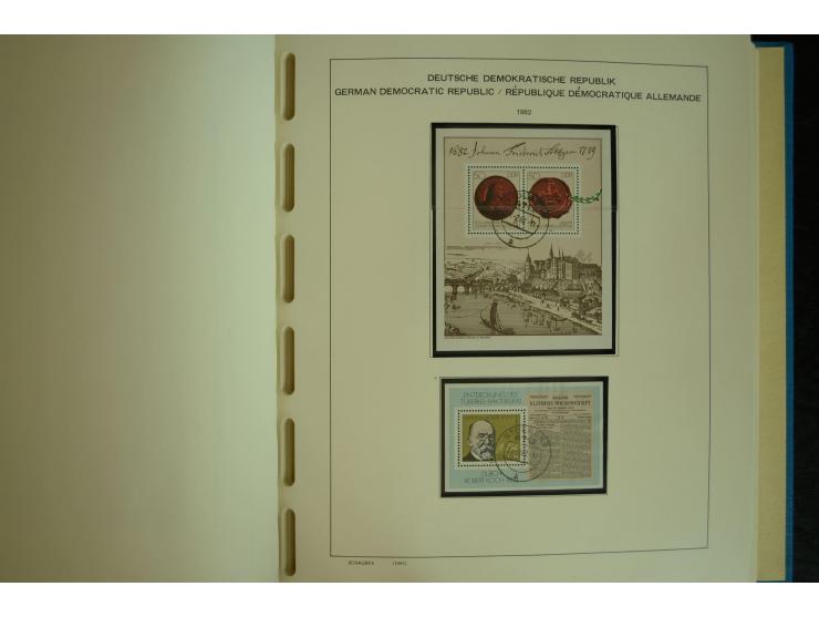1945/2012, ungebrauchte/postfrische und gestempelte Sammlung, dabei Bizone mit besseren u.a. Mi.-Nr. 93I XG gestempelt mit Fo