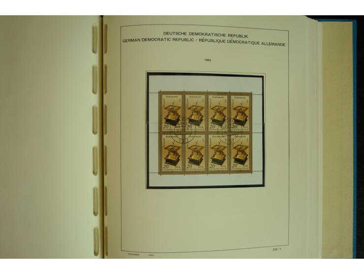 1945/2012, ungebrauchte/postfrische und gestempelte Sammlung, dabei Bizone mit besseren u.a. Mi.-Nr. 93I XG gestempelt mit Fo