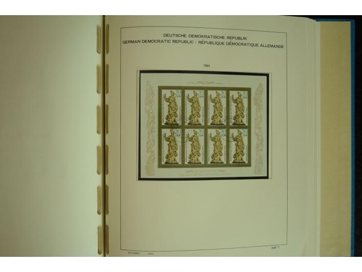 1945/2012, ungebrauchte/postfrische und gestempelte Sammlung, dabei Bizone mit besseren u.a. Mi.-Nr. 93I XG gestempelt mit Fo