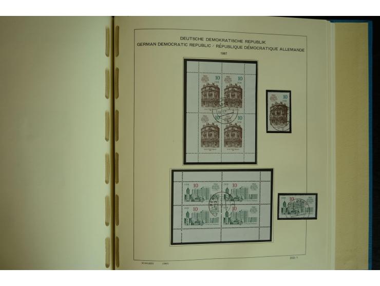 1945/2012, ungebrauchte/postfrische und gestempelte Sammlung, dabei Bizone mit besseren u.a. Mi.-Nr. 93I XG gestempelt mit Fo