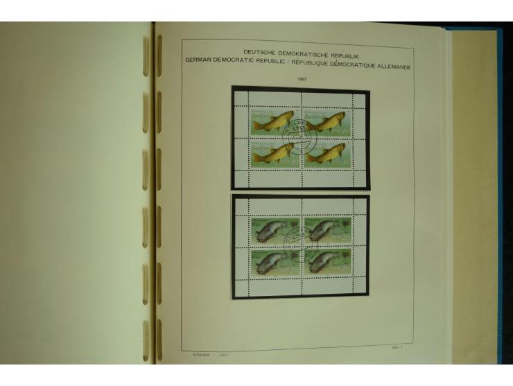 1945/2012, ungebrauchte/postfrische und gestempelte Sammlung, dabei Bizone mit besseren u.a. Mi.-Nr. 93I XG gestempelt mit Fo