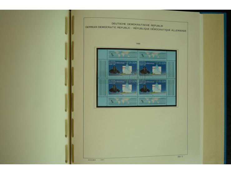 1945/2012, ungebrauchte/postfrische und gestempelte Sammlung, dabei Bizone mit besseren u.a. Mi.-Nr. 93I XG gestempelt mit Fo