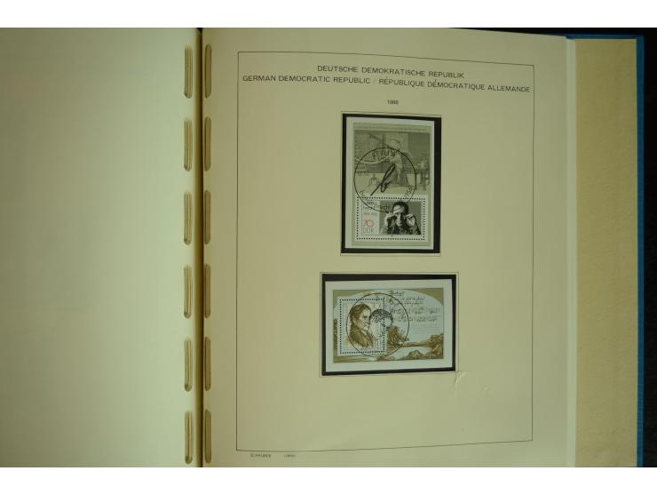 1945/2012, ungebrauchte/postfrische und gestempelte Sammlung, dabei Bizone mit besseren u.a. Mi.-Nr. 93I XG gestempelt mit Fo