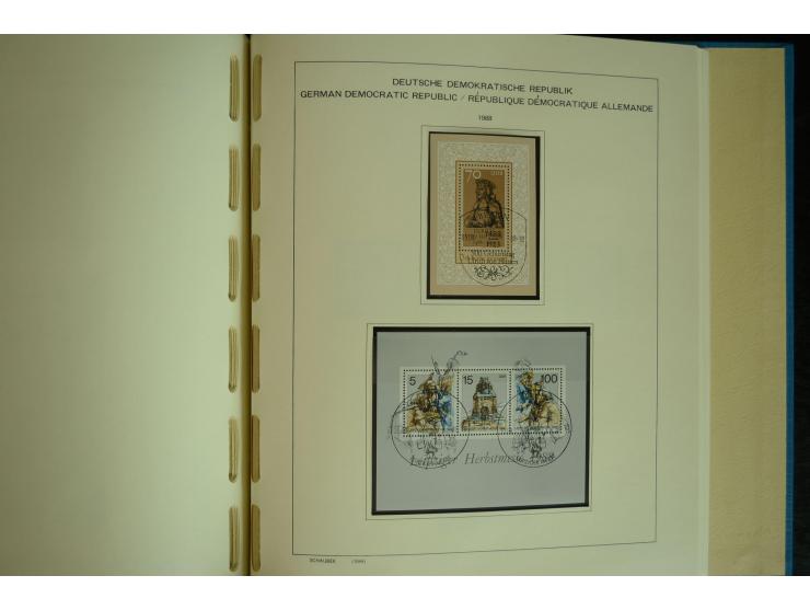 1945/2012, ungebrauchte/postfrische und gestempelte Sammlung, dabei Bizone mit besseren u.a. Mi.-Nr. 93I XG gestempelt mit Fo