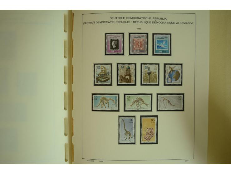 1945/2012, ungebrauchte/postfrische und gestempelte Sammlung, dabei Bizone mit besseren u.a. Mi.-Nr. 93I XG gestempelt mit Fo
