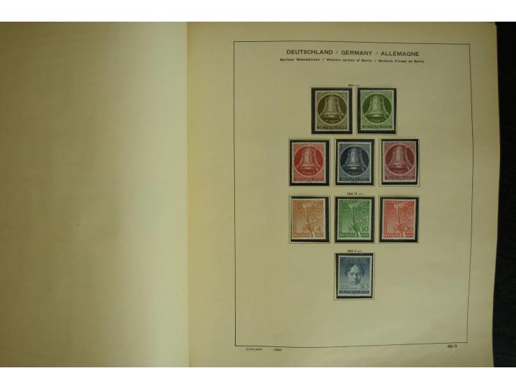 1945/2012, ungebrauchte/postfrische und gestempelte Sammlung, dabei Bizone mit besseren u.a. Mi.-Nr. 93I XG gestempelt mit Fo