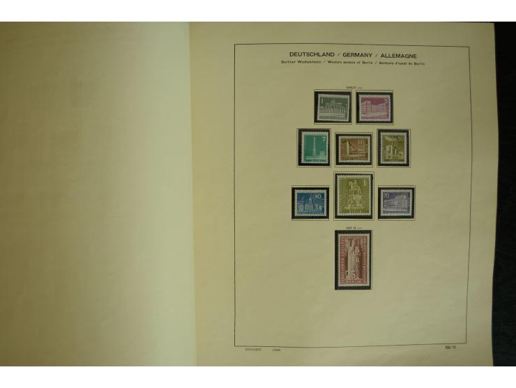 1945/2012, ungebrauchte/postfrische und gestempelte Sammlung, dabei Bizone mit besseren u.a. Mi.-Nr. 93I XG gestempelt mit Fo