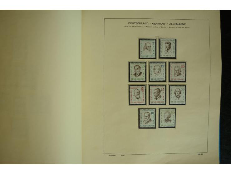 1945/2012, ungebrauchte/postfrische und gestempelte Sammlung, dabei Bizone mit besseren u.a. Mi.-Nr. 93I XG gestempelt mit Fo