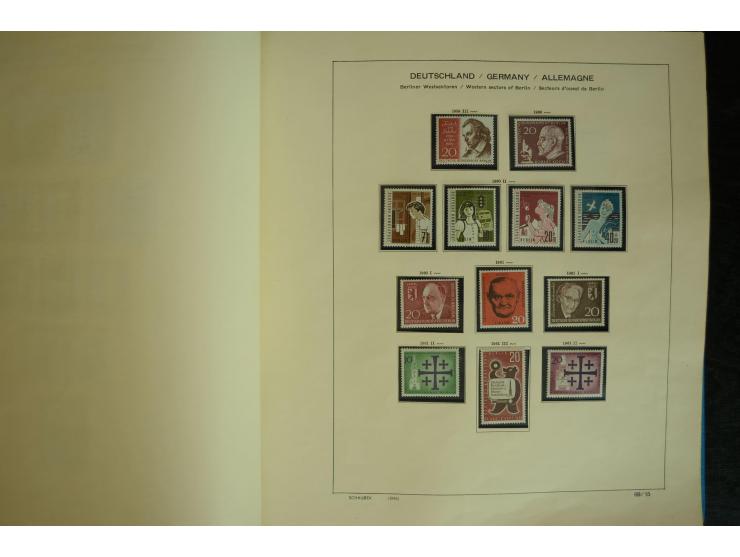 1945/2012, ungebrauchte/postfrische und gestempelte Sammlung, dabei Bizone mit besseren u.a. Mi.-Nr. 93I XG gestempelt mit Fo