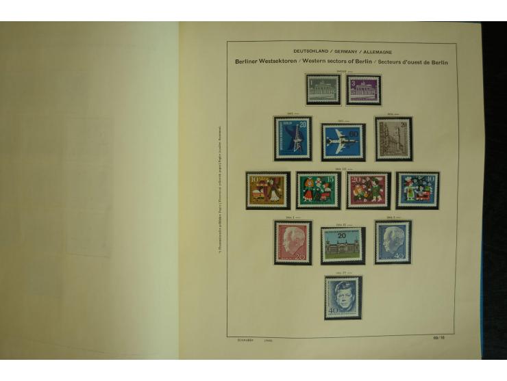 1945/2012, ungebrauchte/postfrische und gestempelte Sammlung, dabei Bizone mit besseren u.a. Mi.-Nr. 93I XG gestempelt mit Fo