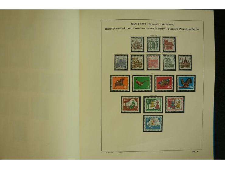 1945/2012, ungebrauchte/postfrische und gestempelte Sammlung, dabei Bizone mit besseren u.a. Mi.-Nr. 93I XG gestempelt mit Fo
