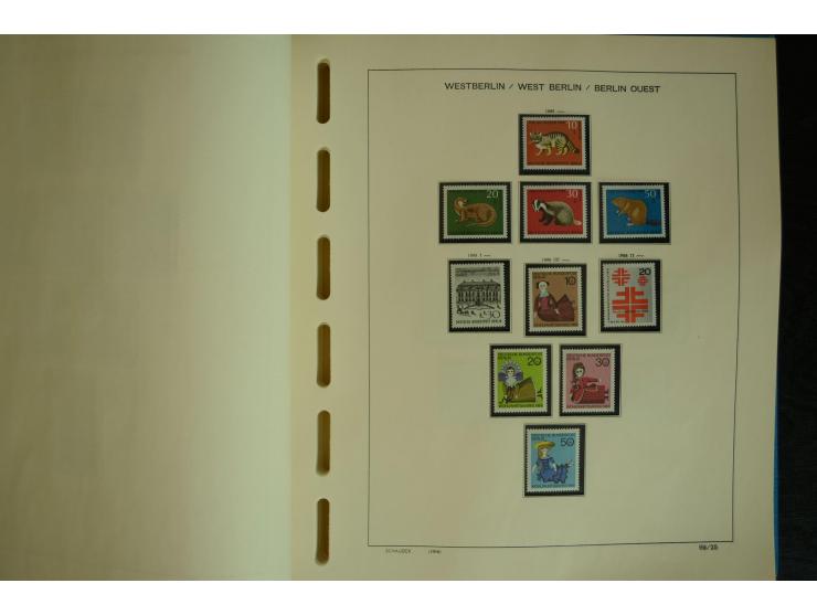 1945/2012, ungebrauchte/postfrische und gestempelte Sammlung, dabei Bizone mit besseren u.a. Mi.-Nr. 93I XG gestempelt mit Fo