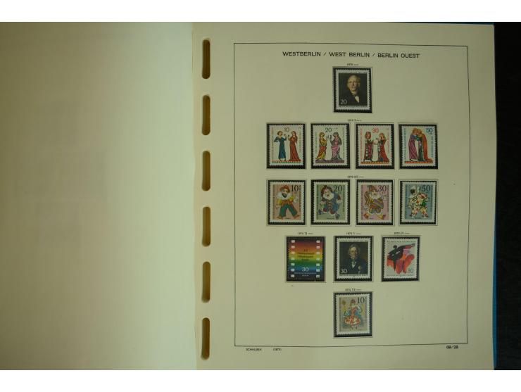 1945/2012, ungebrauchte/postfrische und gestempelte Sammlung, dabei Bizone mit besseren u.a. Mi.-Nr. 93I XG gestempelt mit Fo