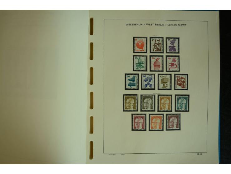 1945/2012, ungebrauchte/postfrische und gestempelte Sammlung, dabei Bizone mit besseren u.a. Mi.-Nr. 93I XG gestempelt mit Fo