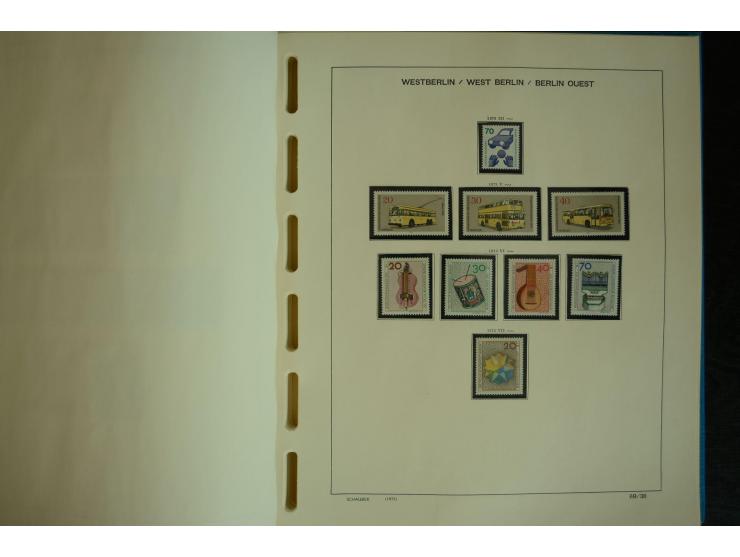 1945/2012, ungebrauchte/postfrische und gestempelte Sammlung, dabei Bizone mit besseren u.a. Mi.-Nr. 93I XG gestempelt mit Fo