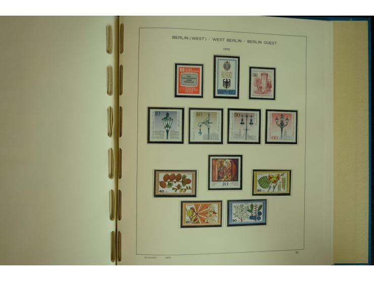 1945/2012, ungebrauchte/postfrische und gestempelte Sammlung, dabei Bizone mit besseren u.a. Mi.-Nr. 93I XG gestempelt mit Fo