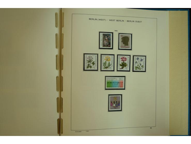 1945/2012, ungebrauchte/postfrische und gestempelte Sammlung, dabei Bizone mit besseren u.a. Mi.-Nr. 93I XG gestempelt mit Fo