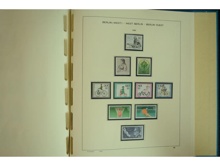 1945/2012, ungebrauchte/postfrische und gestempelte Sammlung, dabei Bizone mit besseren u.a. Mi.-Nr. 93I XG gestempelt mit Fo
