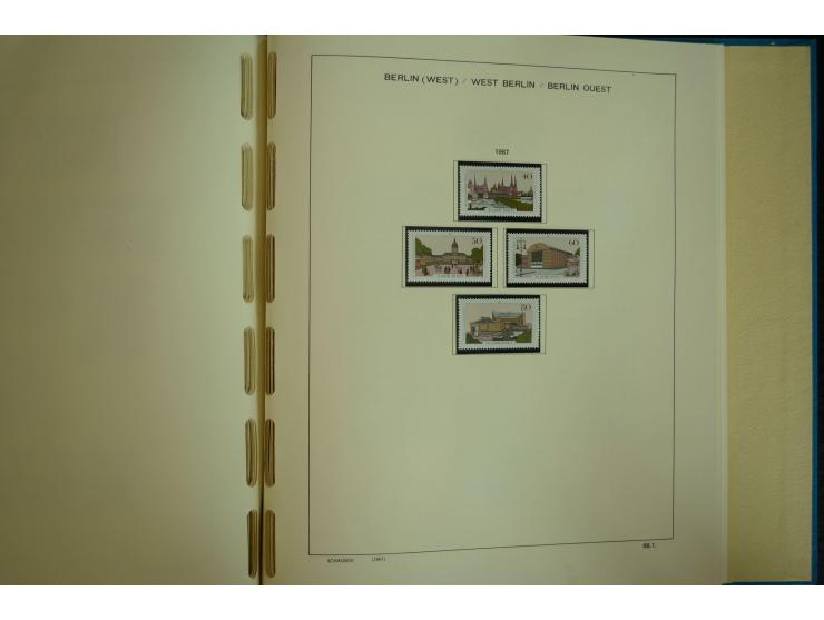 1945/2012, ungebrauchte/postfrische und gestempelte Sammlung, dabei Bizone mit besseren u.a. Mi.-Nr. 93I XG gestempelt mit Fo