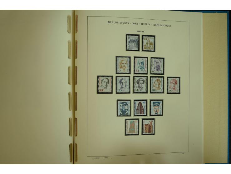 1945/2012, ungebrauchte/postfrische und gestempelte Sammlung, dabei Bizone mit besseren u.a. Mi.-Nr. 93I XG gestempelt mit Fo