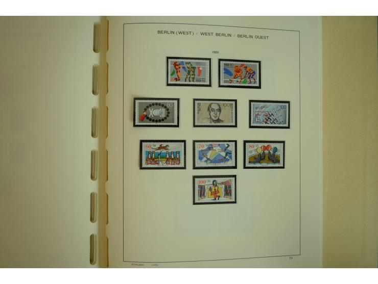 1945/2012, ungebrauchte/postfrische und gestempelte Sammlung, dabei Bizone mit besseren u.a. Mi.-Nr. 93I XG gestempelt mit Fo