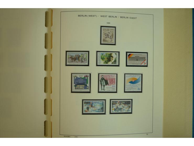 1945/2012, ungebrauchte/postfrische und gestempelte Sammlung, dabei Bizone mit besseren u.a. Mi.-Nr. 93I XG gestempelt mit Fo