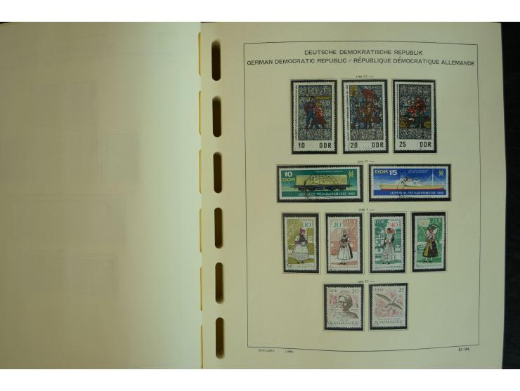 1945/2012, ungebrauchte/postfrische und gestempelte Sammlung, dabei Bizone mit besseren u.a. Mi.-Nr. 93I XG gestempelt mit Fo