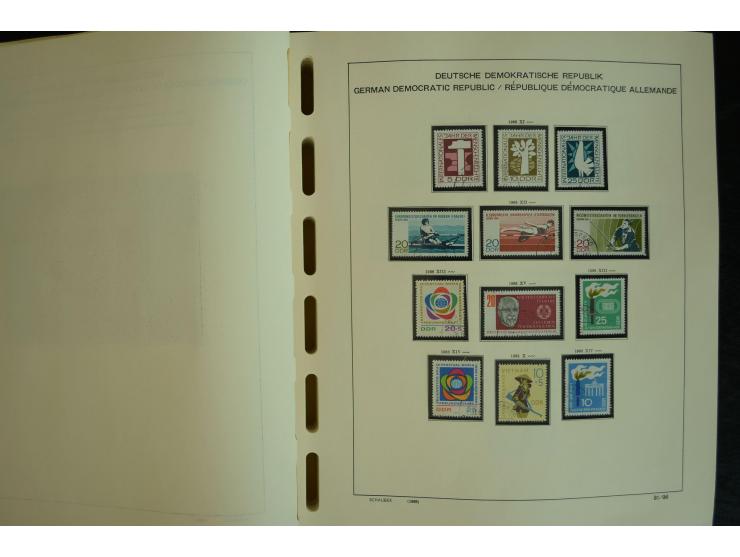 1945/2012, ungebrauchte/postfrische und gestempelte Sammlung, dabei Bizone mit besseren u.a. Mi.-Nr. 93I XG gestempelt mit Fo
