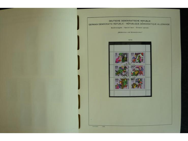 1945/2012, ungebrauchte/postfrische und gestempelte Sammlung, dabei Bizone mit besseren u.a. Mi.-Nr. 93I XG gestempelt mit Fo