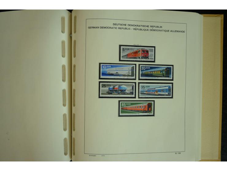 1945/2012, ungebrauchte/postfrische und gestempelte Sammlung, dabei Bizone mit besseren u.a. Mi.-Nr. 93I XG gestempelt mit Fo