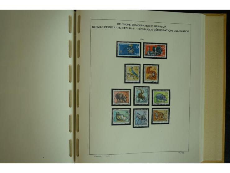 1945/2012, ungebrauchte/postfrische und gestempelte Sammlung, dabei Bizone mit besseren u.a. Mi.-Nr. 93I XG gestempelt mit Fo