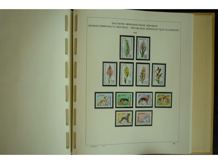 1945/2012, ungebrauchte/postfrische und gestempelte Sammlung, dabei Bizone mit besseren u.a. Mi.-Nr. 93I XG gestempelt mit Fo