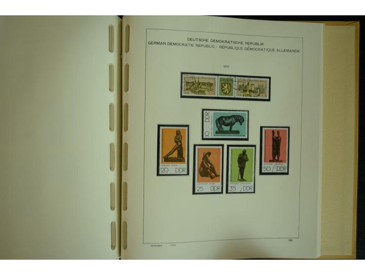 1945/2012, ungebrauchte/postfrische und gestempelte Sammlung, dabei Bizone mit besseren u.a. Mi.-Nr. 93I XG gestempelt mit Fo