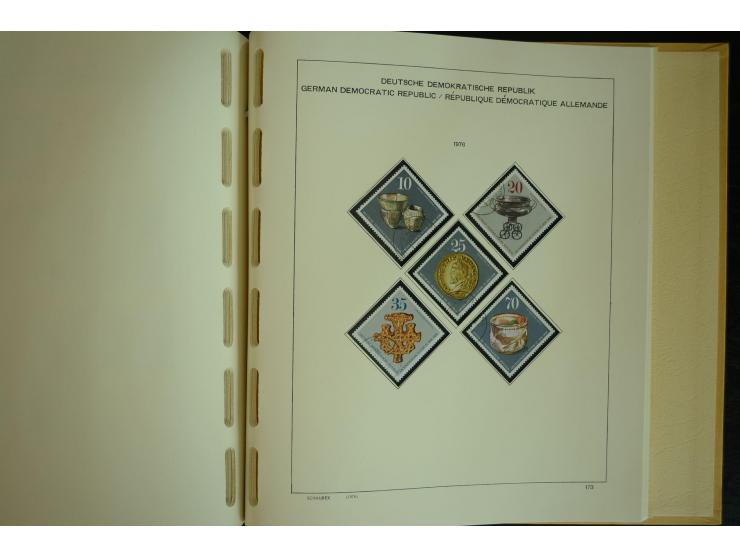 1945/2012, ungebrauchte/postfrische und gestempelte Sammlung, dabei Bizone mit besseren u.a. Mi.-Nr. 93I XG gestempelt mit Fo