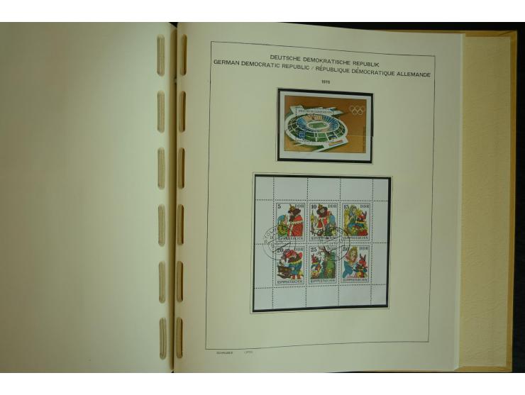 1945/2012, ungebrauchte/postfrische und gestempelte Sammlung, dabei Bizone mit besseren u.a. Mi.-Nr. 93I XG gestempelt mit Fo