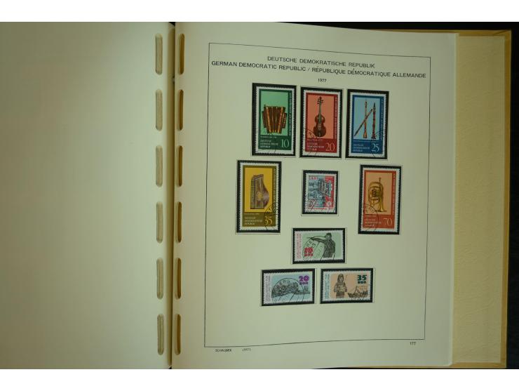 1945/2012, ungebrauchte/postfrische und gestempelte Sammlung, dabei Bizone mit besseren u.a. Mi.-Nr. 93I XG gestempelt mit Fo
