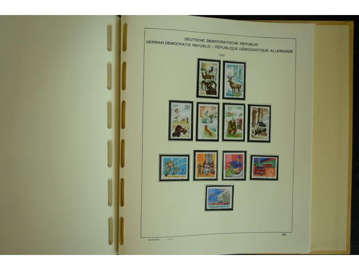 1945/2012, ungebrauchte/postfrische und gestempelte Sammlung, dabei Bizone mit besseren u.a. Mi.-Nr. 93I XG gestempelt mit Fo