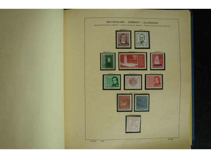 1945/2012, ungebrauchte/postfrische und gestempelte Sammlung, dabei Bizone mit besseren u.a. Mi.-Nr. 93I XG gestempelt mit Fo