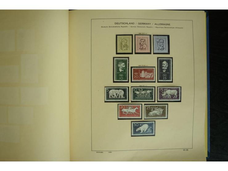 1945/2012, ungebrauchte/postfrische und gestempelte Sammlung, dabei Bizone mit besseren u.a. Mi.-Nr. 93I XG gestempelt mit Fo