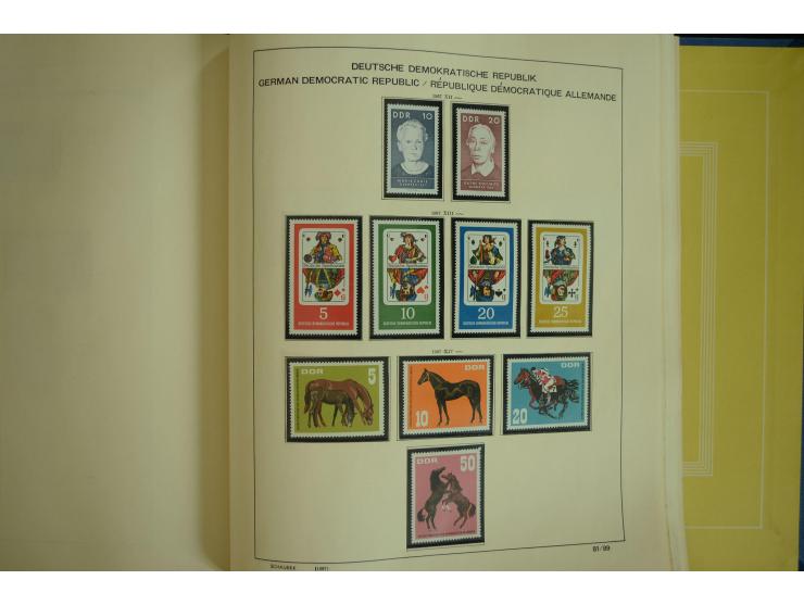1945/2012, ungebrauchte/postfrische und gestempelte Sammlung, dabei Bizone mit besseren u.a. Mi.-Nr. 93I XG gestempelt mit Fo